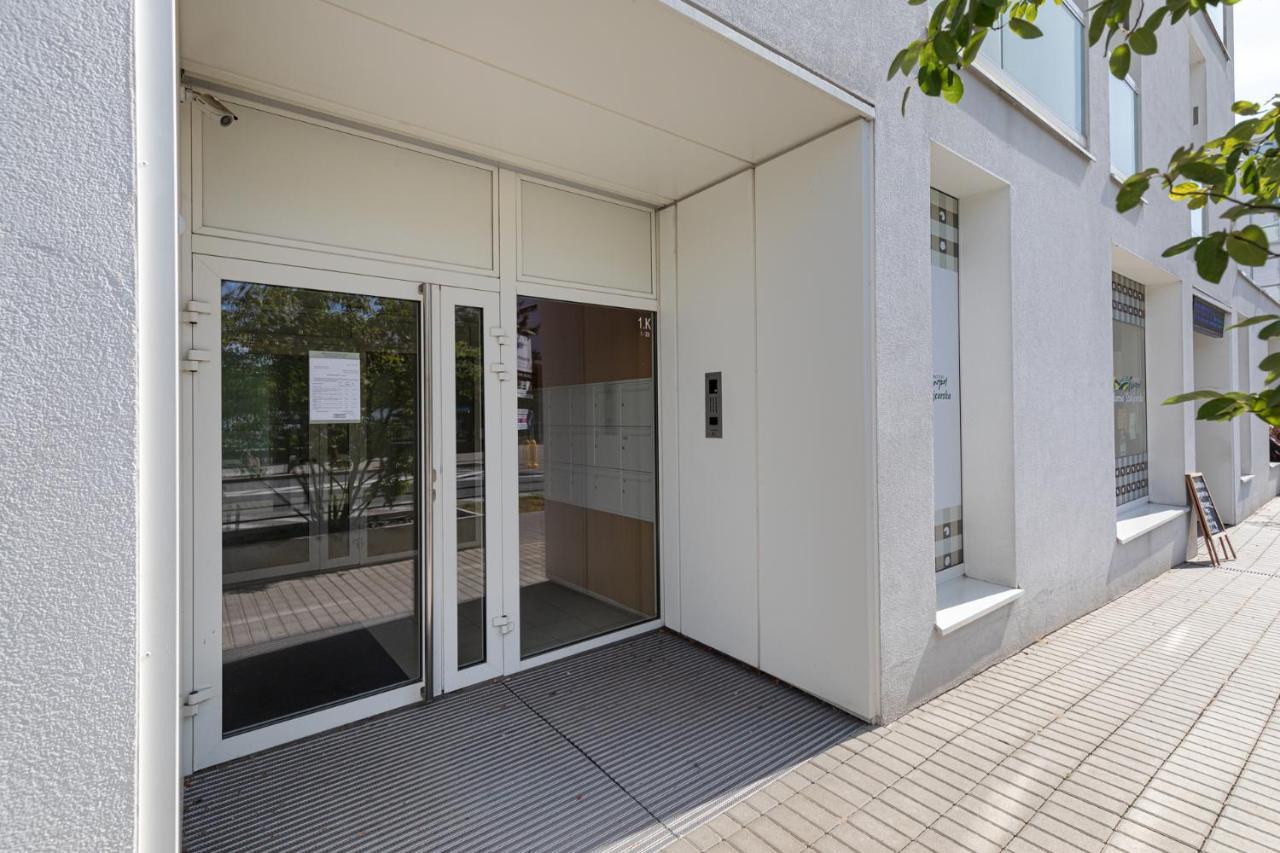 Rent Like Home - Bobrowiecka 10 Warszawa Eksteriør bilde